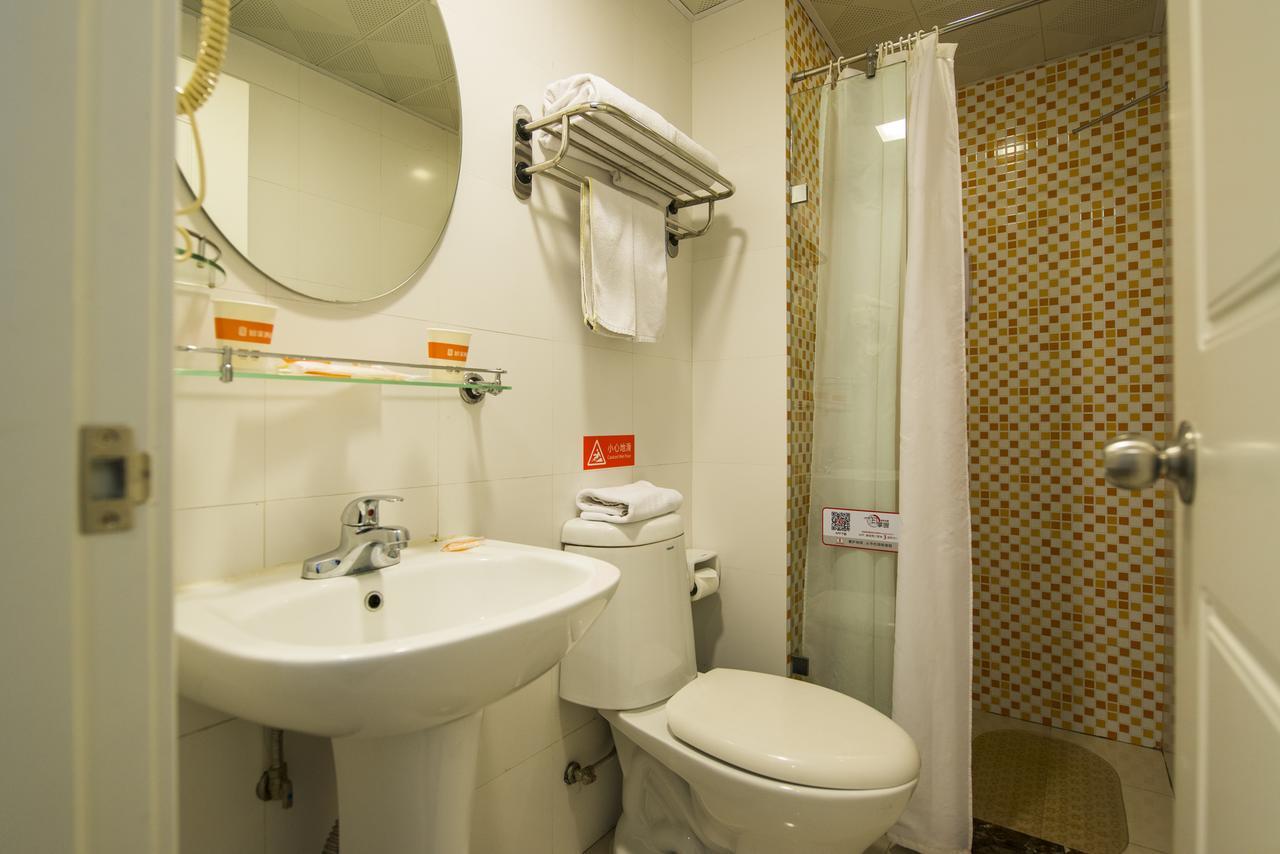 Home Inn Shanghai Century Park Exterior photo